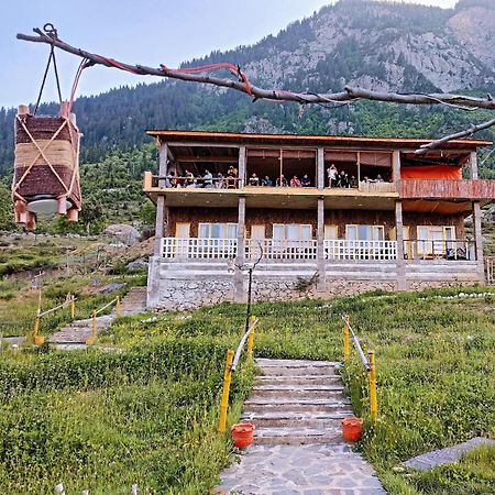Khana Badosh Resort Kalam ภายนอก รูปภาพ
