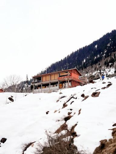 Khana Badosh Resort Kalam ภายนอก รูปภาพ