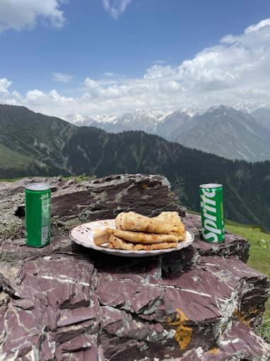 Khana Badosh Resort Kalam ภายนอก รูปภาพ